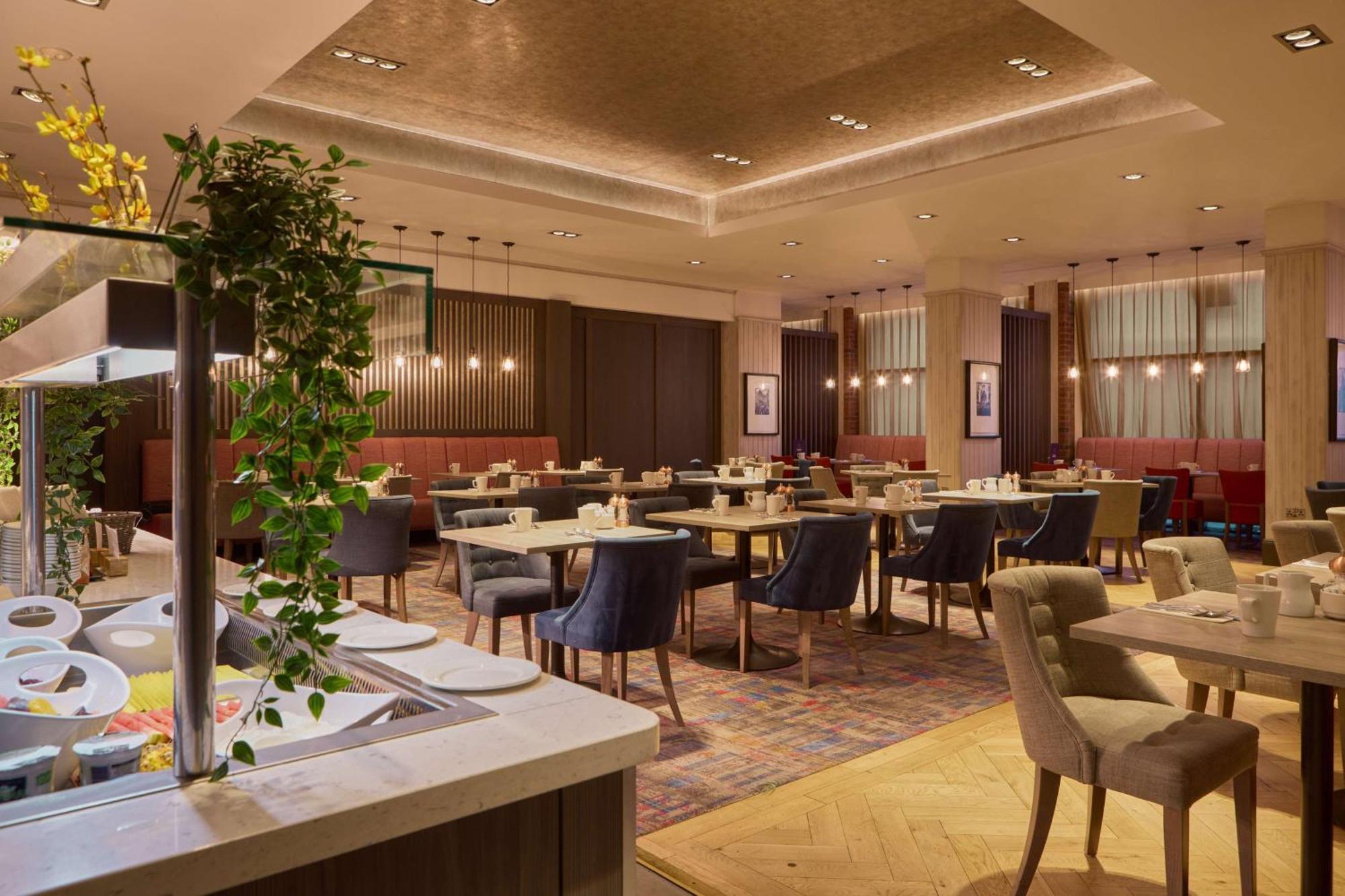 Doubletree By Hilton Glasgow Central Экстерьер фото
