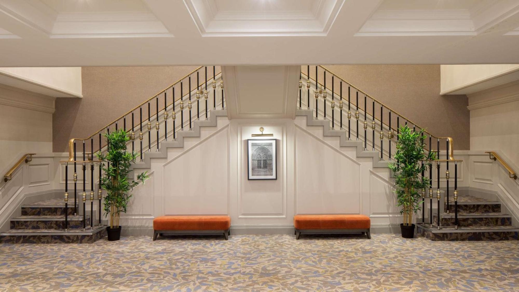 Doubletree By Hilton Glasgow Central Экстерьер фото