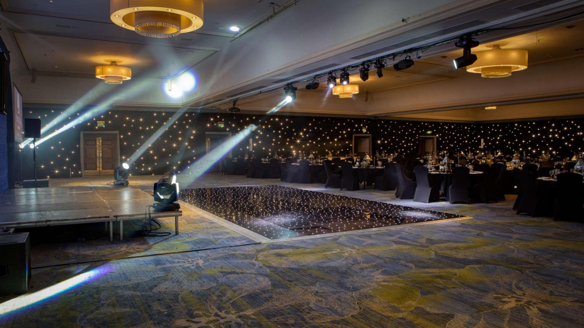 Doubletree By Hilton Glasgow Central Экстерьер фото
