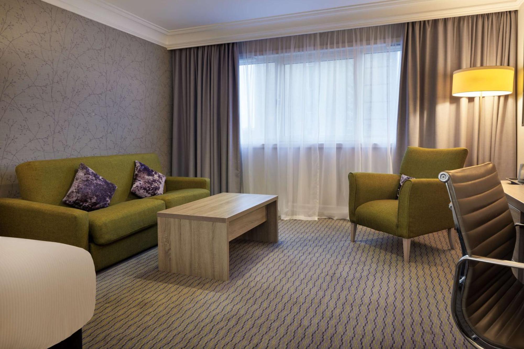 Doubletree By Hilton Glasgow Central Экстерьер фото