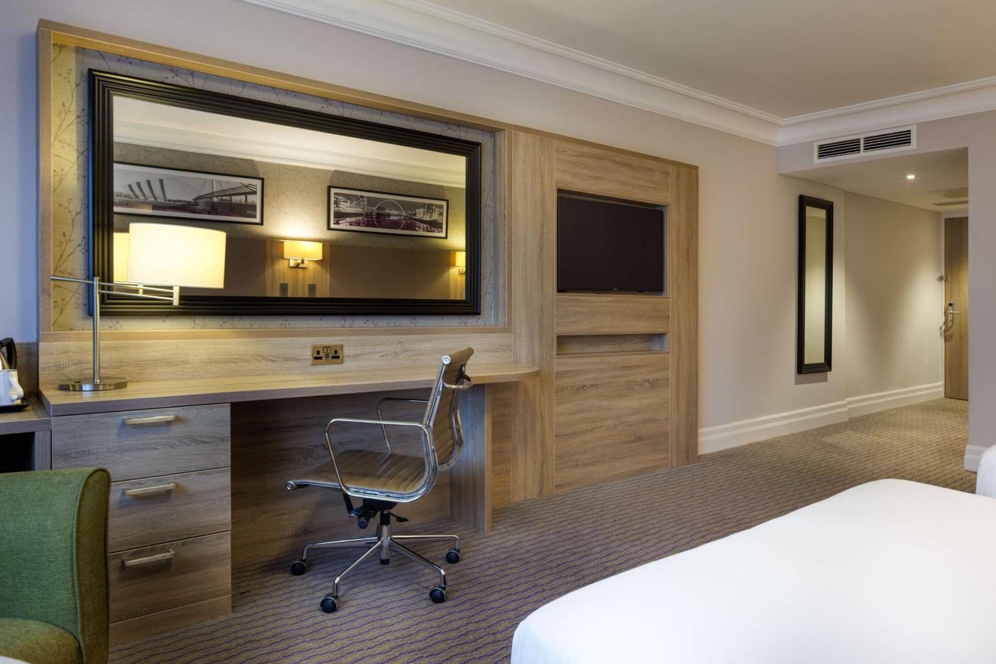Doubletree By Hilton Glasgow Central Экстерьер фото