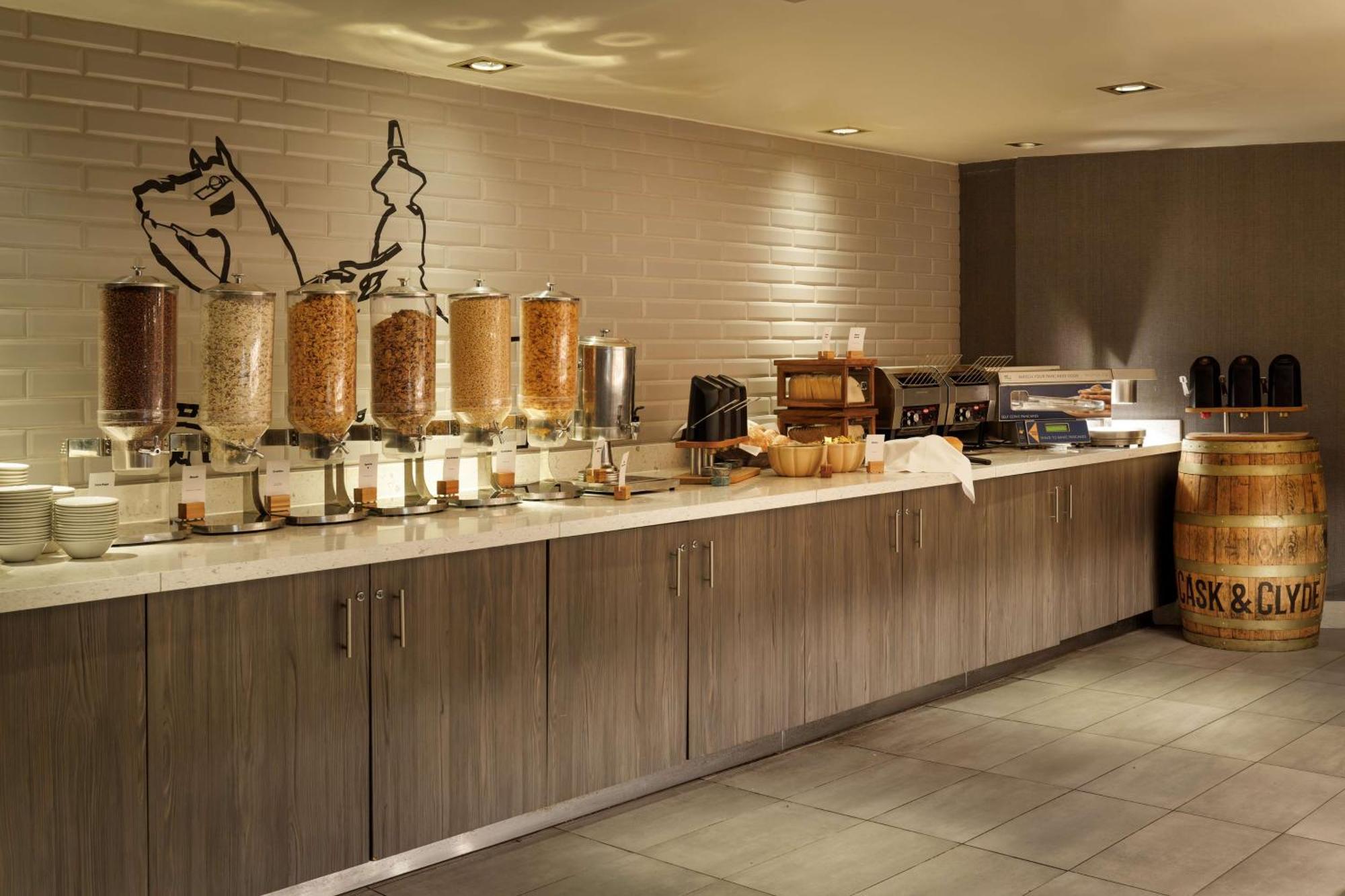 Doubletree By Hilton Glasgow Central Экстерьер фото