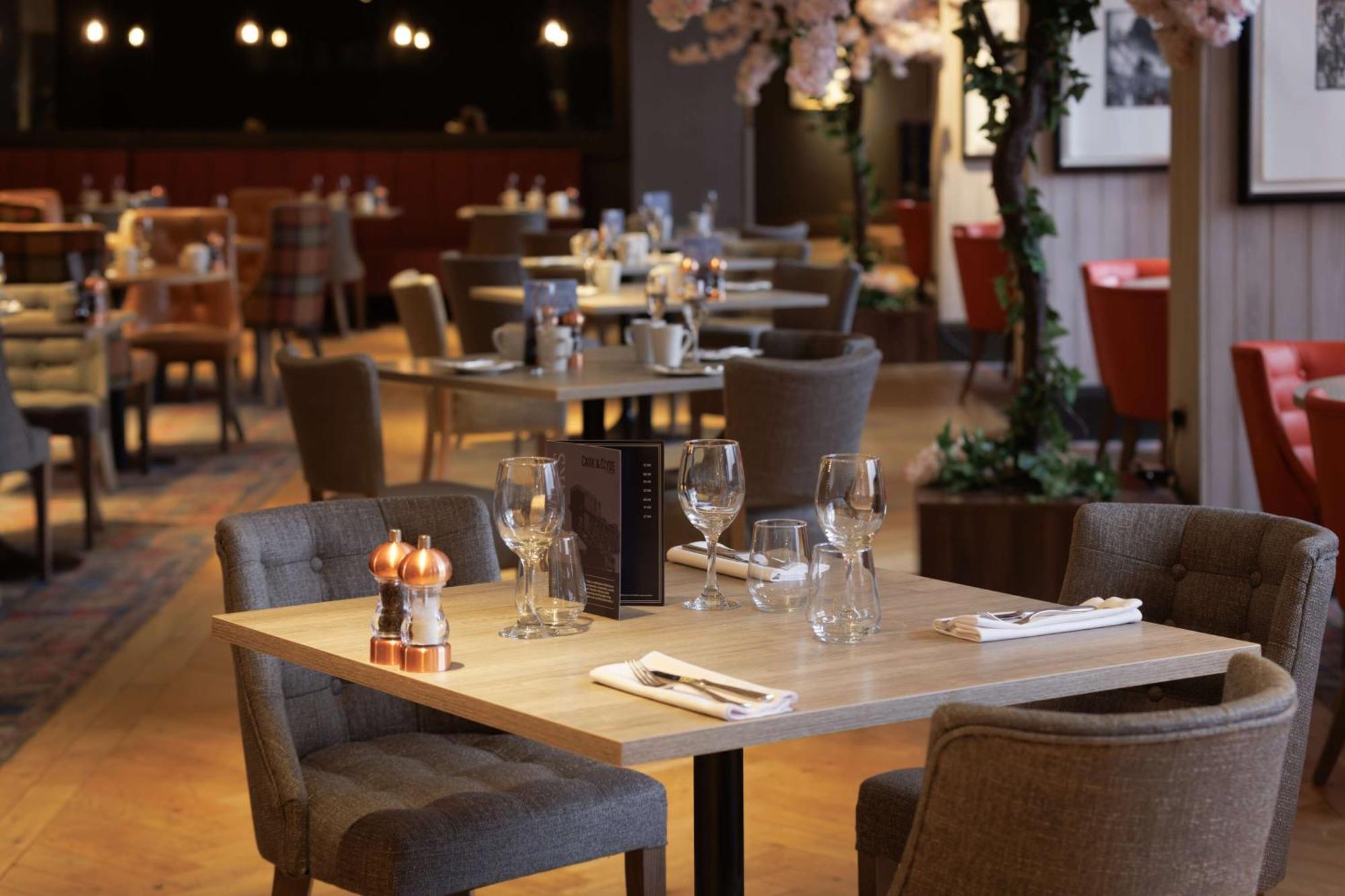 Doubletree By Hilton Glasgow Central Экстерьер фото